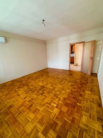 Eladó téglalakás, Egerben 44.9 M Ft, 2 szobás