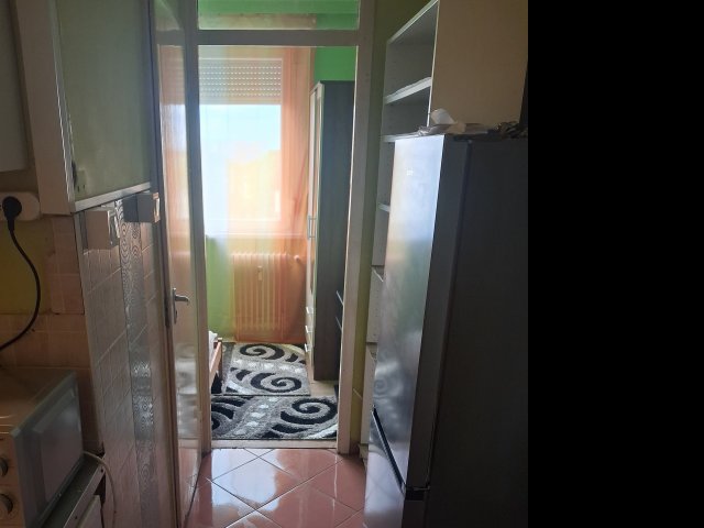 Kiadó panellakás, albérlet, Győrött 170 E Ft / hó, 1+1 szobás