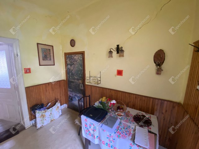 Eladó családi ház, Kapuváron 28.9 M Ft, 4 szobás