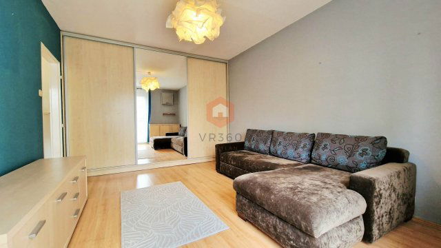 Kiadó panellakás, albérlet, Pécsett, Madách Imre utcában