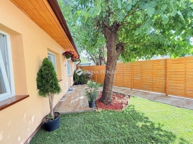 Eladó téglalakás, Budapesten, XX. kerületben 49.9 M Ft, 3 szobás