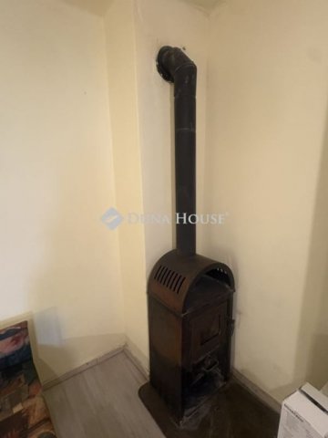 Eladó téglalakás, Gyömrőn 12.9 M Ft, 1 szobás