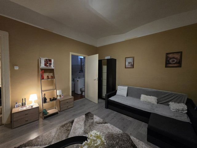 Eladó téglalakás, Budapesten, IX. kerületben, Üllői úton