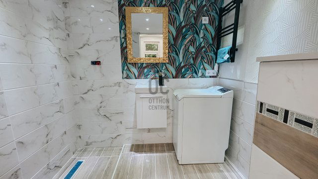 Eladó téglalakás, Budapesten, VII. kerületben 46.9 M Ft