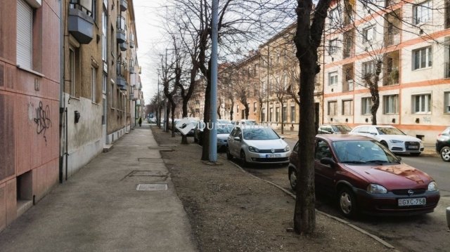 Eladó téglalakás, Szombathelyen 34.6 M Ft, 2 szobás