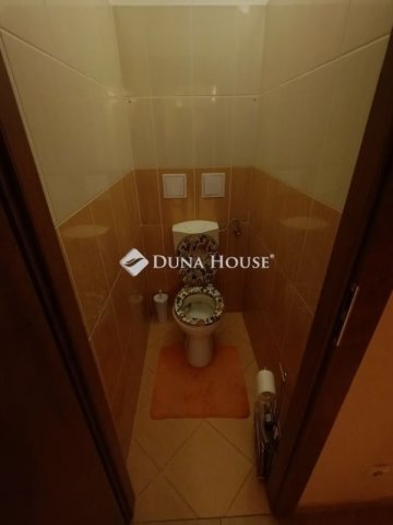 Eladó panellakás, Budapesten, III. kerületben 83.99 M Ft