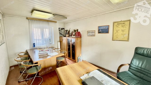 Eladó ipari ingatlan, Kecskeméten 299 M Ft / költözzbe.hu