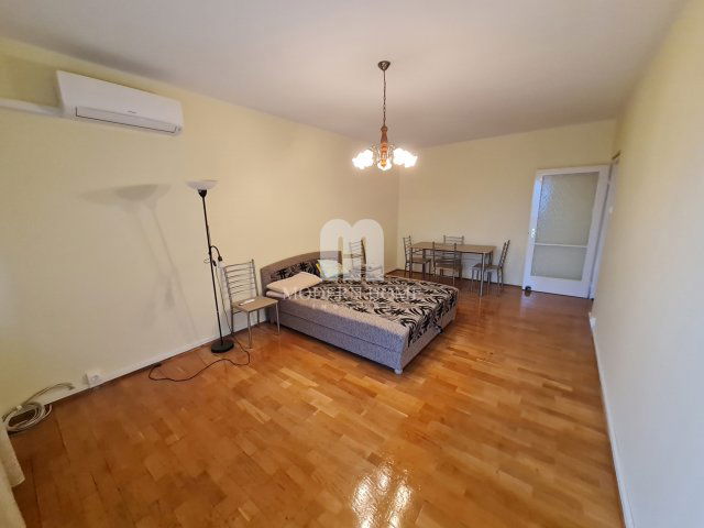 Kiadó panellakás, albérlet, Székesfehérvárott 180 E Ft / hó