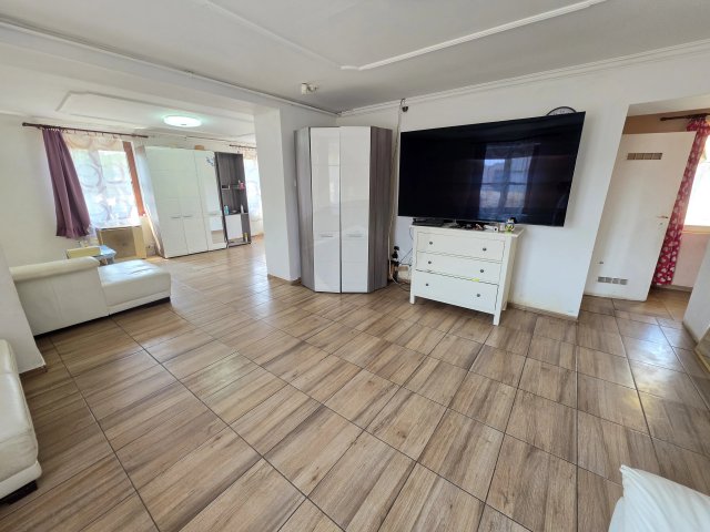 Eladó családi ház, Hatvanban 35 M Ft, 3 szobás