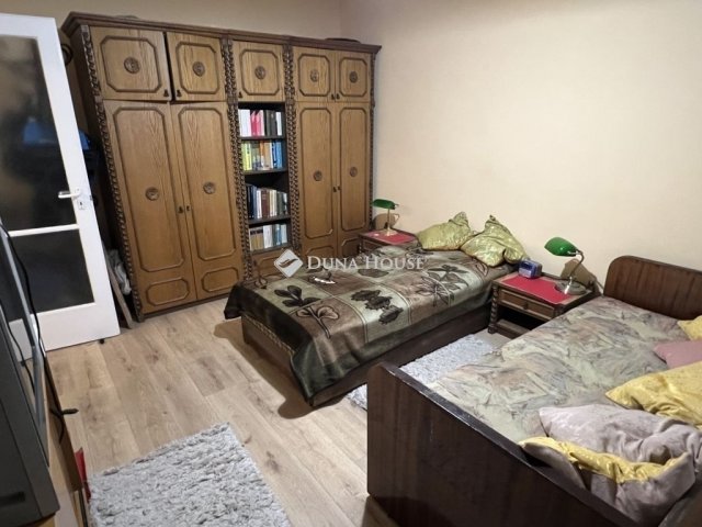 Eladó panellakás, Székesfehérvárott 44.9 M Ft, 2 szobás