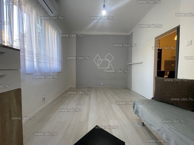 Kiadó téglalakás, albérlet, X. kerületben, Csősztorony utcában