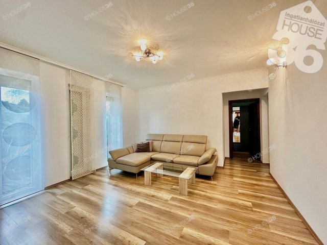 Eladó családi ház, Kecskeméten 99.9 M Ft, 4 szobás