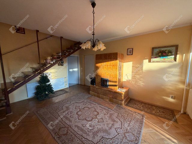 Eladó családi ház, Töltéstaván 67.9 M Ft, 4 szobás