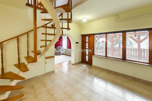 Eladó családi ház, Kecskeméten 95 M Ft, 6 szobás