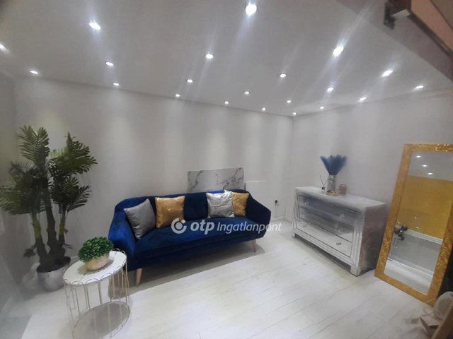 Eladó téglalakás, Budapesten, VII. kerületben 42.9 M Ft