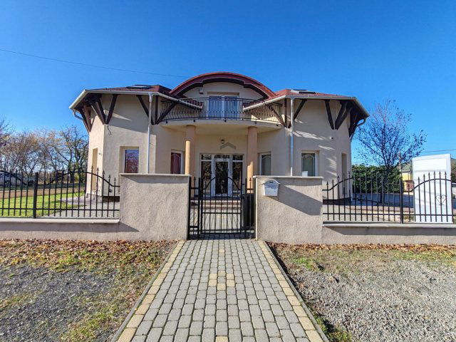 Eladó ipari ingatlan, Nagytarcsán 199 M Ft / költözzbe.hu