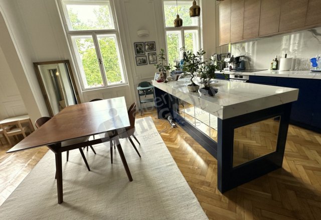 Kiadó téglalakás, albérlet, Budapesten, VI. kerületben