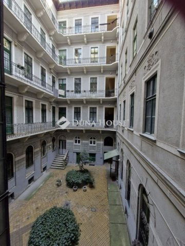 Eladó téglalakás, Budapesten, IX. kerületben 123.556 M Ft