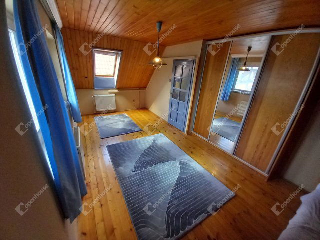 Eladó sorház, Békéscsabán 74.9 M Ft, 5 szobás