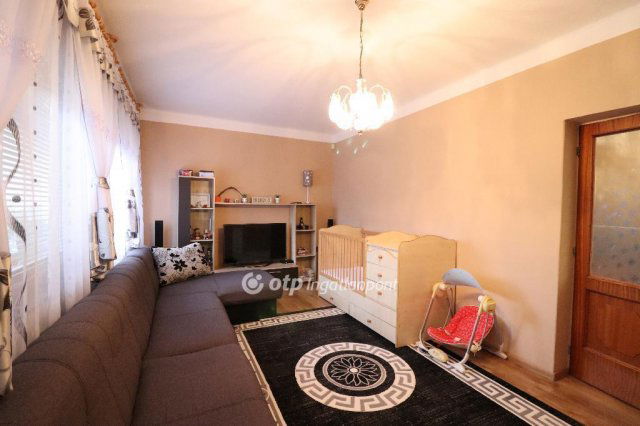 Eladó családi ház, Budapesten, XVIII. kerületben 145 M Ft