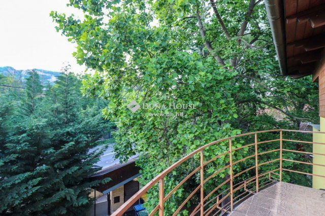 Eladó családi ház, Budapesten, III. kerületben 249 M Ft