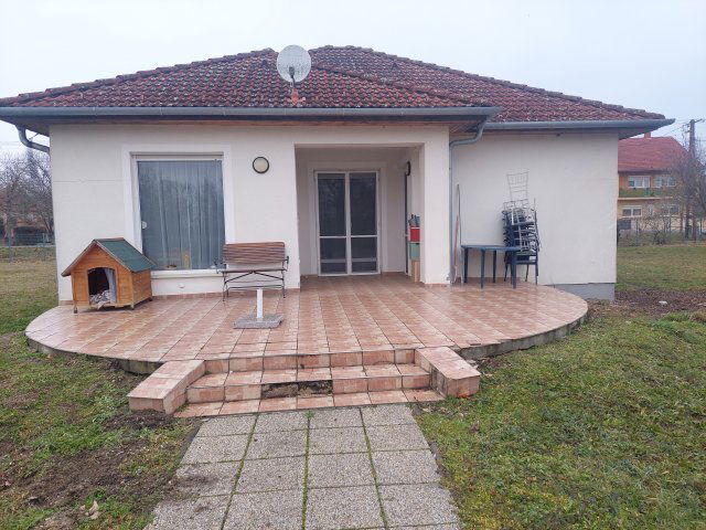 Eladó családi ház, Uraiújfalun 59.9 M Ft, 3 szobás