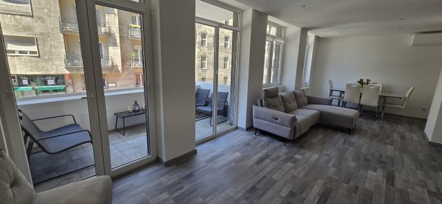 Eladó téglalakás, Budapesten, II. kerületben, Bem rakparton