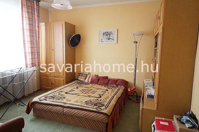 Eladó családi ház, Bükön 70 M Ft, 8 szobás
