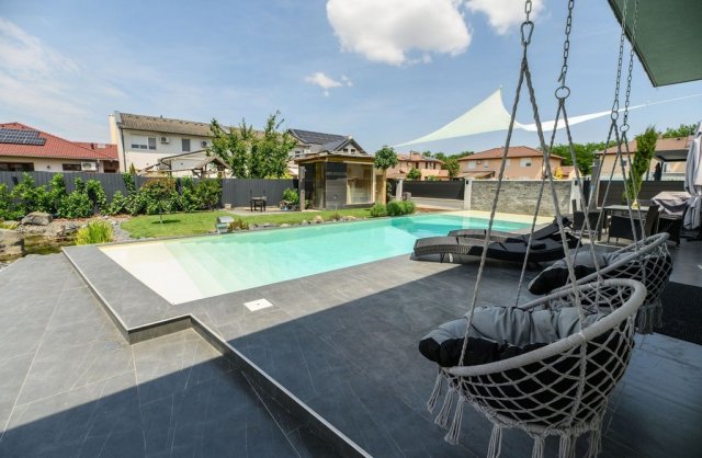 Eladó családi ház, Dunaharasztin 239 M Ft, 4 szobás