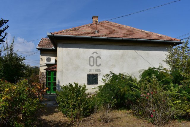 Eladó családi ház, Abonyban 43 M Ft, 2 szobás