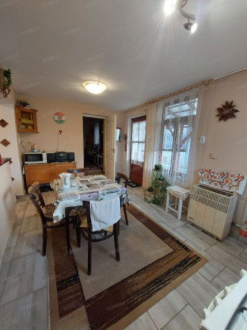 Eladó családi ház, Rákóczifalván 39 M Ft, 4 szobás