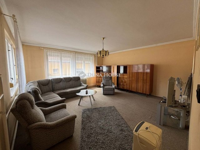 Eladó családi ház, Dunakilitin 79.8 M Ft, 7 szobás