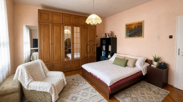 Eladó családi ház, Szombathelyen 105 M Ft, 6 szobás