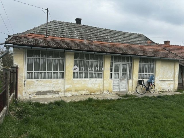 Eladó családi ház, Püspökladányban 15 M Ft, 2 szobás