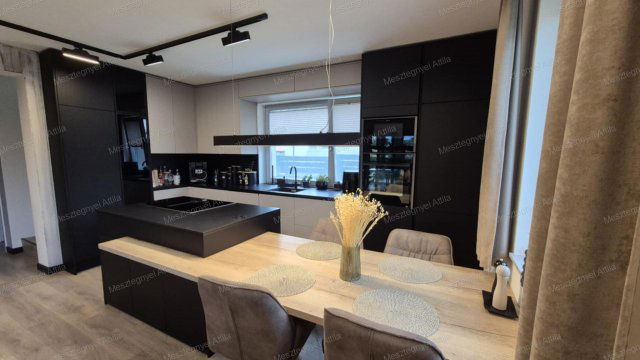 Eladó családi ház, Sopronban 185 M Ft, 4 szobás