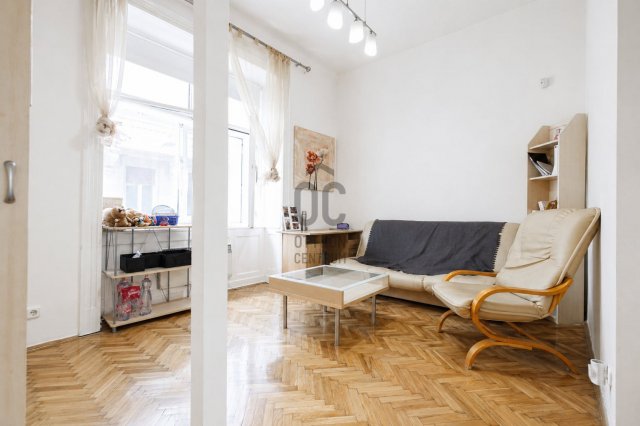 Eladó téglalakás, V. kerületben, Veres Pálné utcában