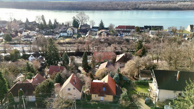 Eladó családi ház, Verőcén 129 M Ft, 3 szobás