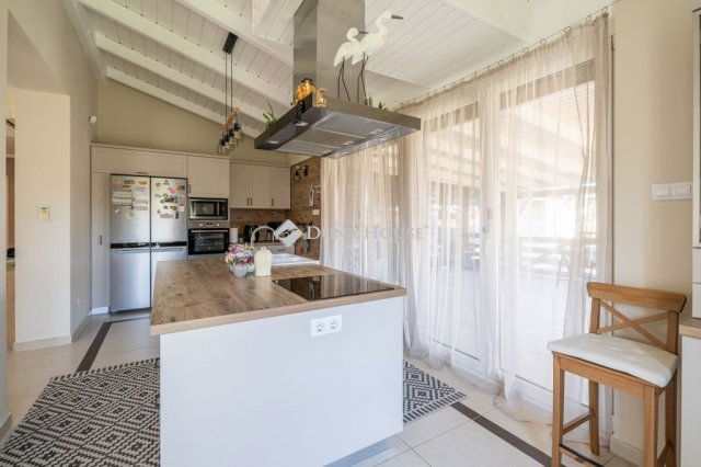 Eladó családi ház, Kecskeméten 175 M Ft, 7 szobás