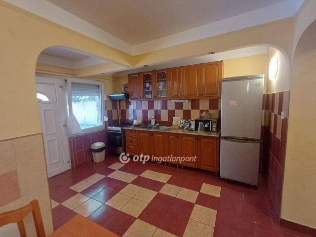 Eladó családi ház, Budapesten, XX. kerületben 185 M Ft