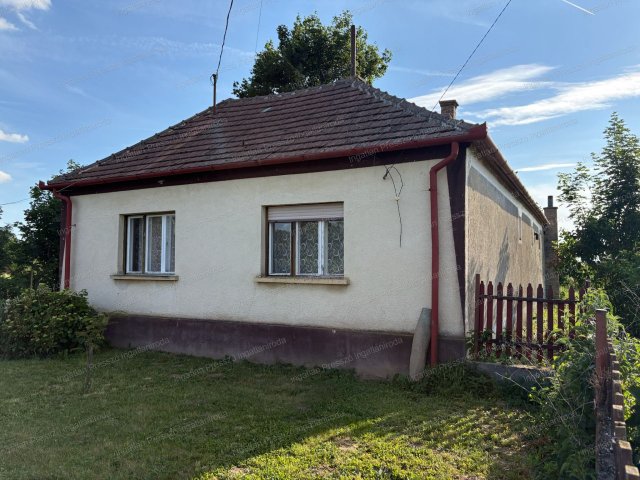 Eladó családi ház, Keléden 16.9 M Ft, 2 szobás