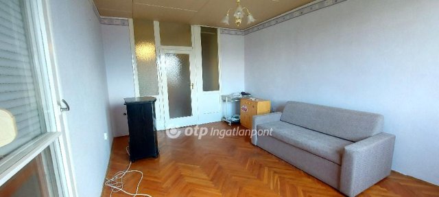 Eladó téglalakás, Kunszentmártonban 19.5 M Ft, 1+2 szobás
