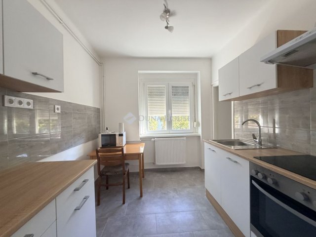 Kiadó téglalakás, albérlet, Oroszlányban 125 E Ft / hó