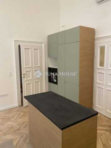 Kiadó téglalakás, albérlet, VIII. kerületben, Szentkirályi utcában