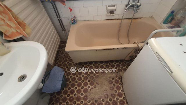Eladó családi ház, Látrányon 39 M Ft, 3 szobás