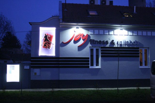 Eladó üzlethelyiség, Szarvason 180 M Ft / költözzbe.hu