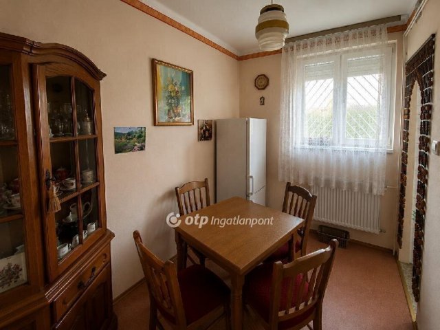 Eladó téglalakás, Budapesten, X. kerületben 52 M Ft, 1 szobás