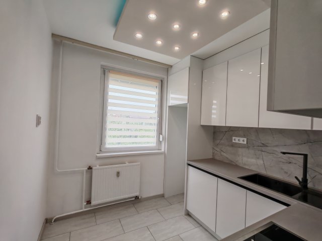 Eladó panellakás, Debrecenben, Derék utcában 65 M Ft, 1+2 szobás