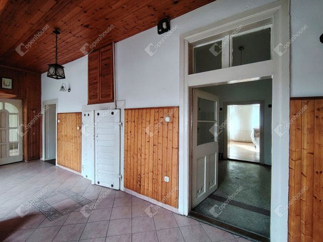 Kiadó családi ház, albérlet, Székesfehérvárott 250 E Ft / hó