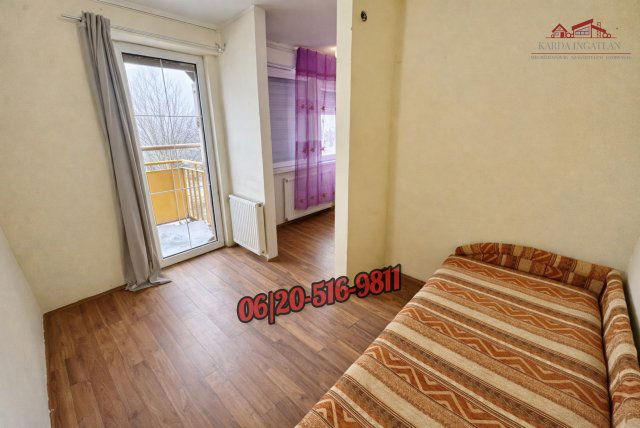 Eladó téglalakás, Dunaújvárosban 26.99 M Ft, 1+1 szobás