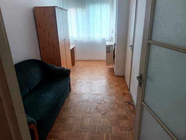 Eladó téglalakás, Nyíregyházán 43 M Ft, 2+1 szobás